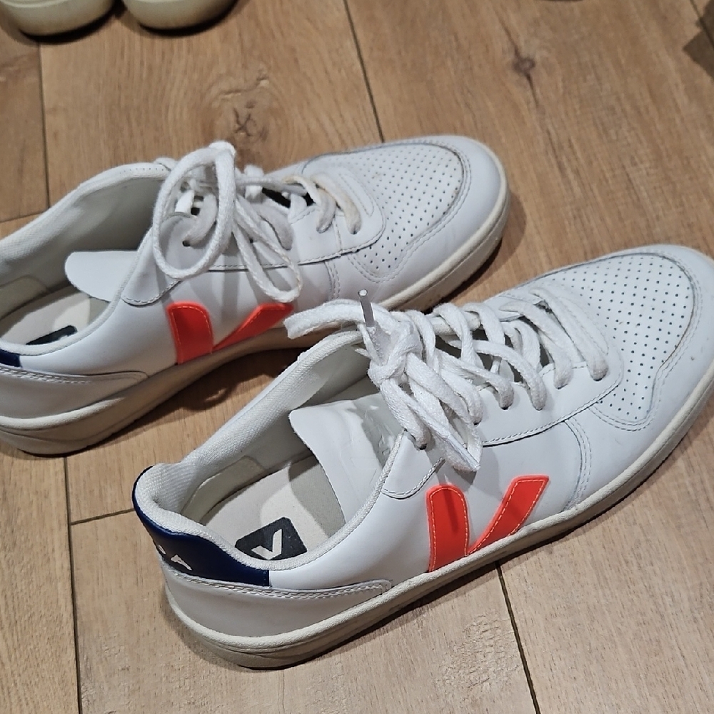 Men's Veja White Sneakers